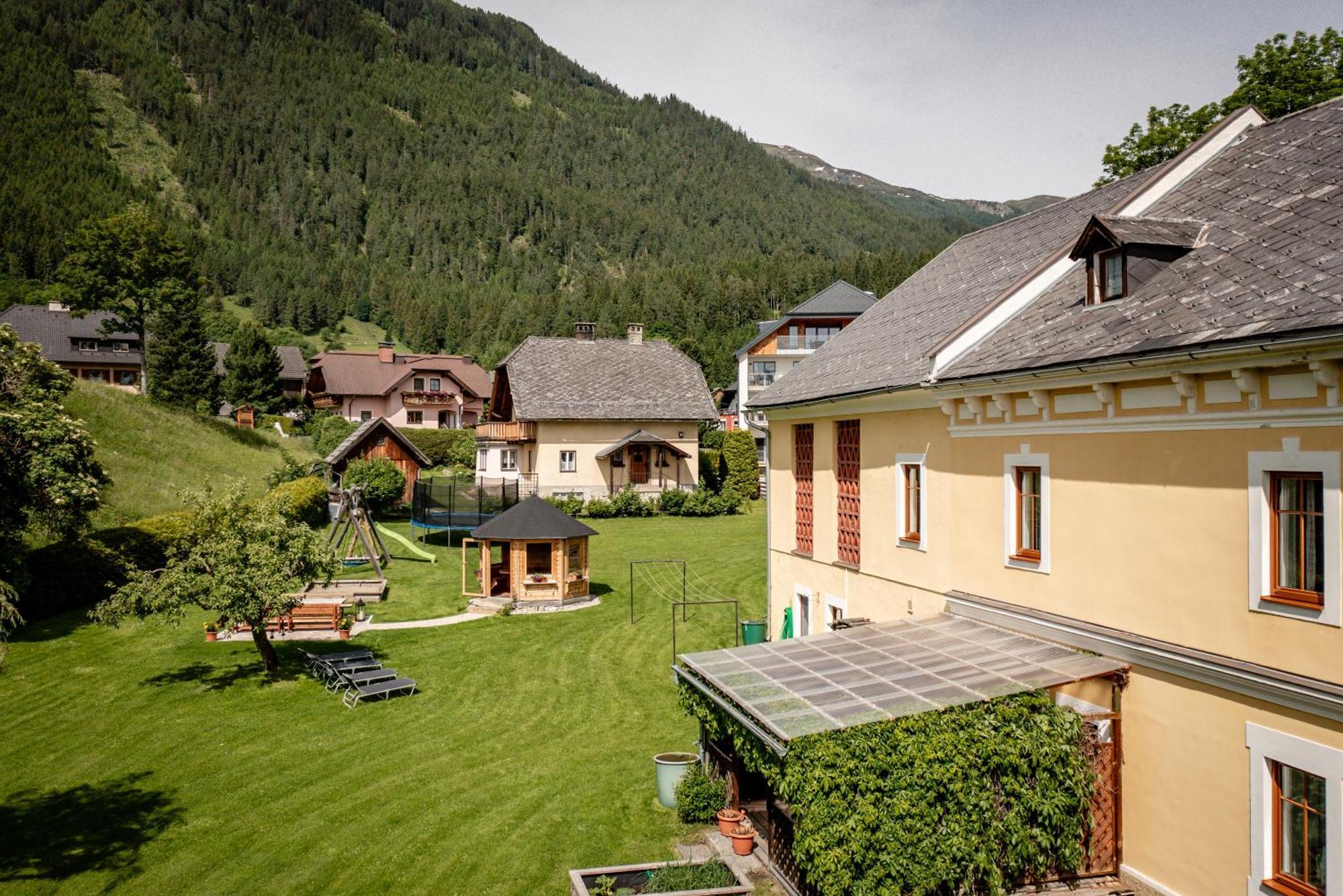Апартаменты Haus Koenig Маутерндорф Экстерьер фото